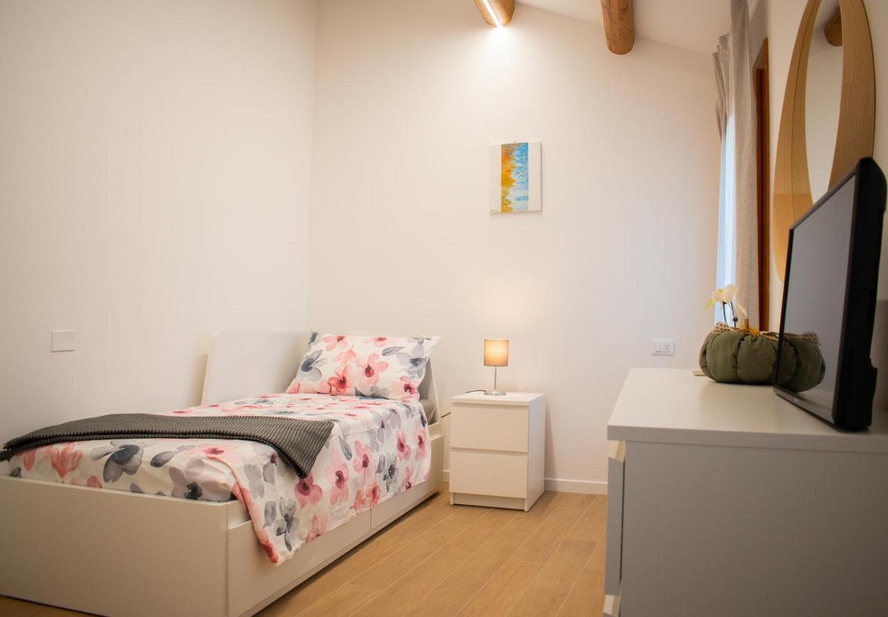 Ca' Dei Sogni Apartments 蒙塔尼亚纳 外观 照片
